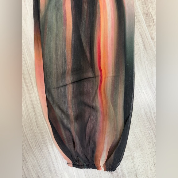 Express Vibrant Striped Blouse - Picture 5 of 6